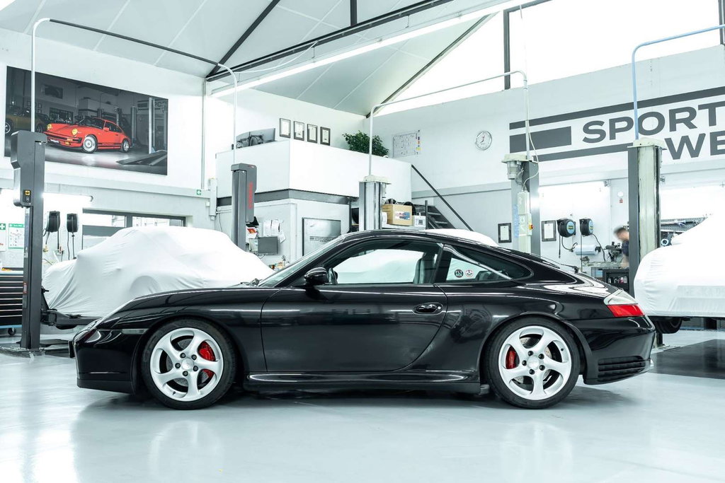 Porsche 996.2 Carrera 4S
