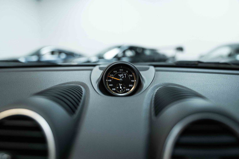 Porsche 718 Cayman GT4