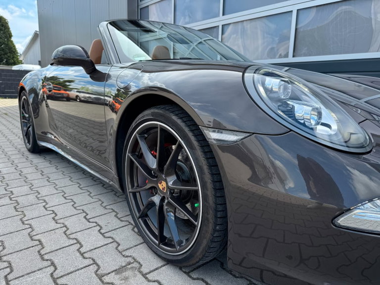 Porsche 991 Carrera 4