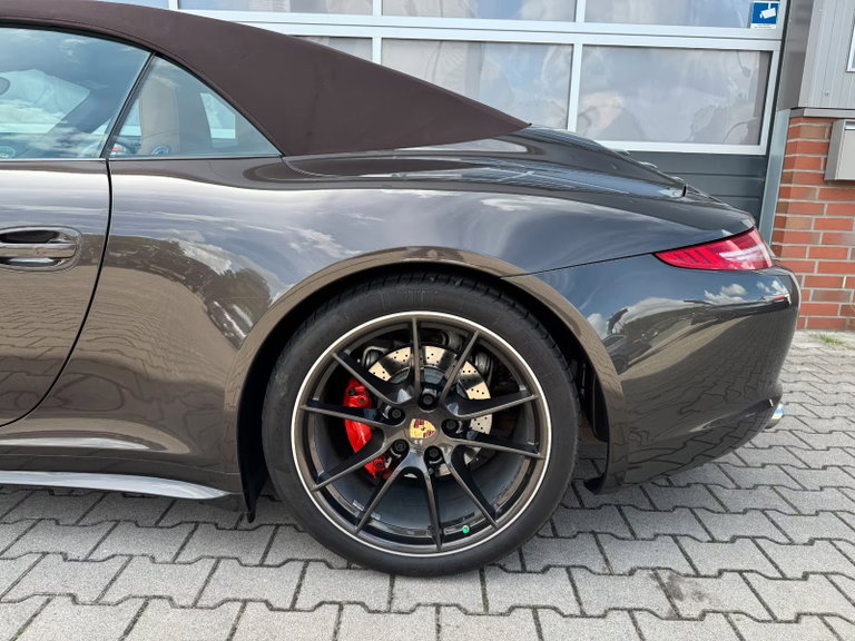 Porsche 991 Carrera 4