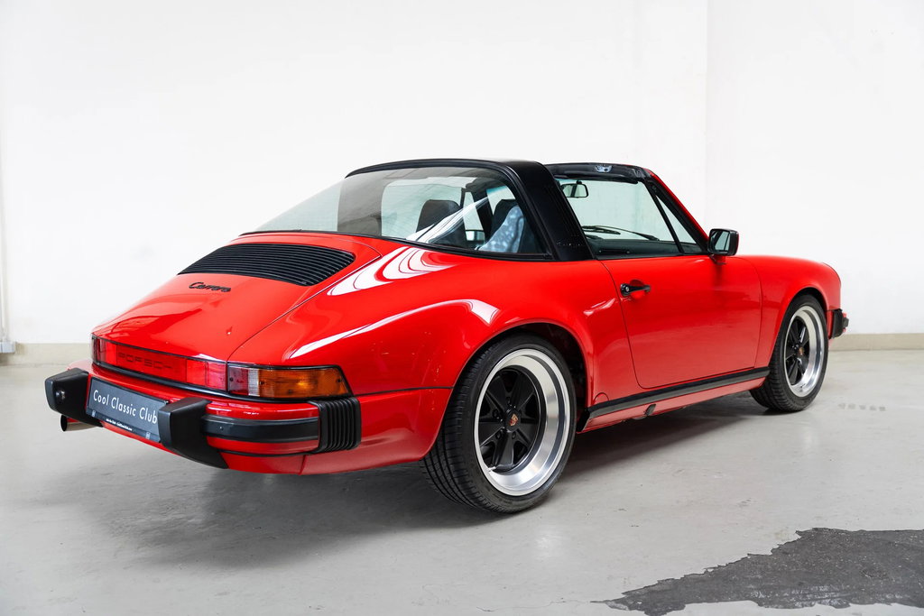Porsche 911 Carrera 3.2 (US)