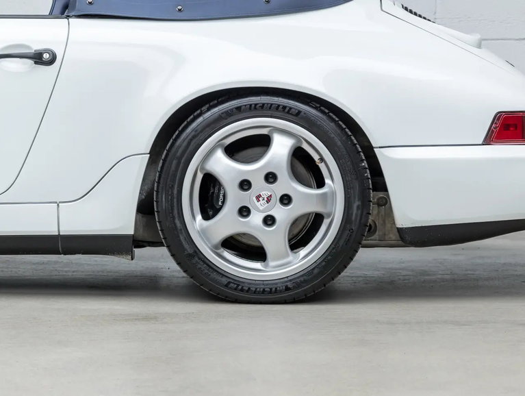 Porsche 964 Carrera 4