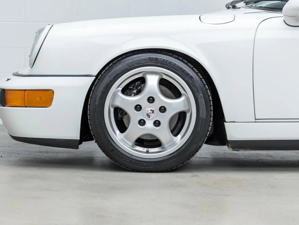 Porsche 964 Carrera 4