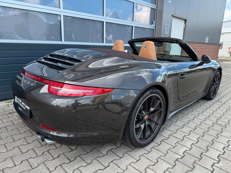 Porsche 991 Carrera 4