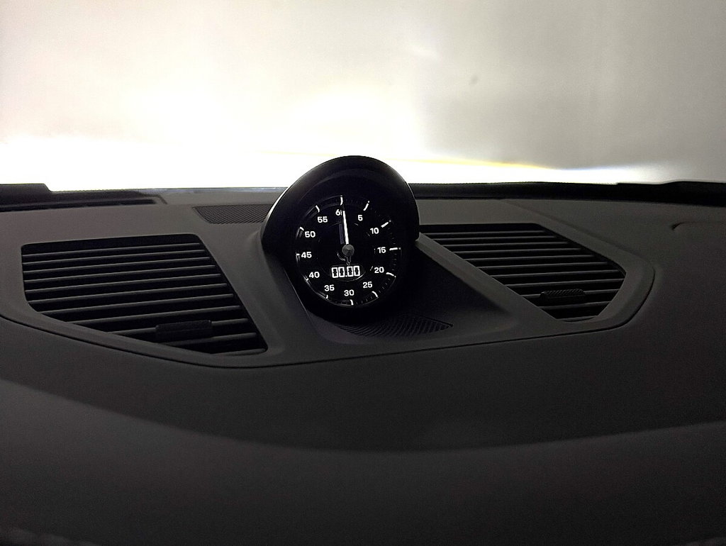 Porsche 992 Carrera 4