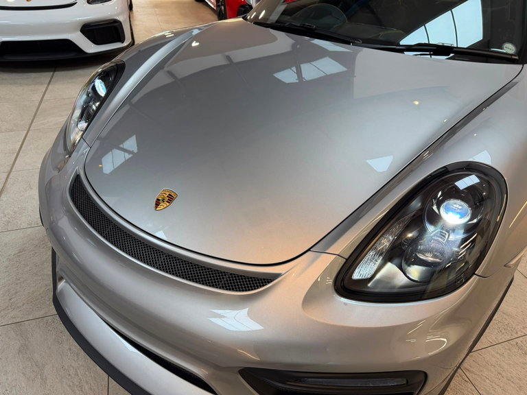 Porsche 981 Cayman GT4