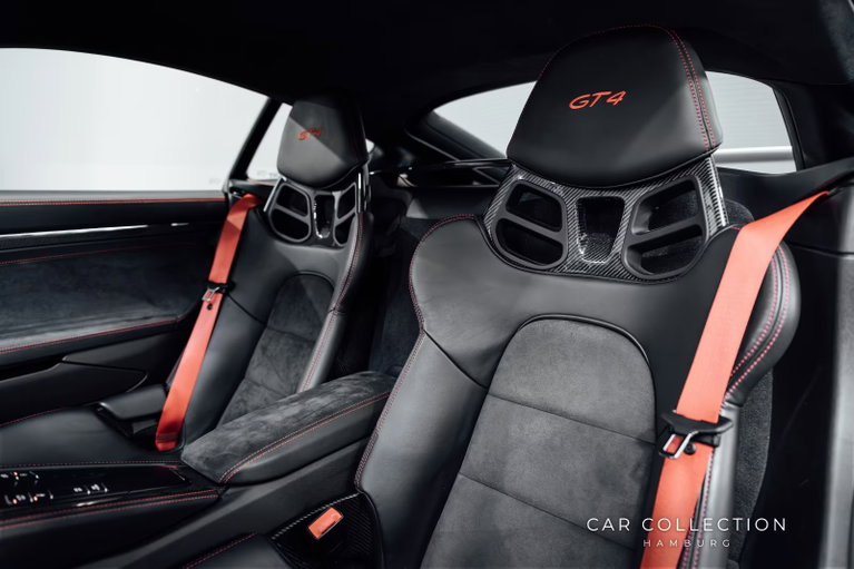 Porsche 718 Cayman GT4