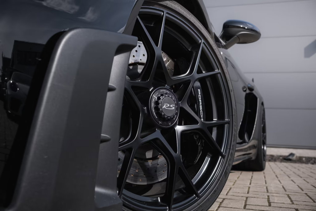 Porsche 718 Cayman GT4 RS