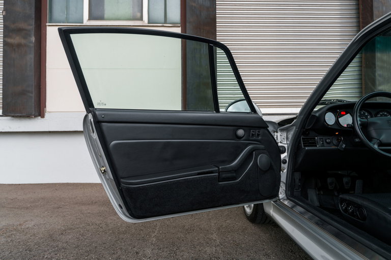 Porsche 993 Carrera 4S