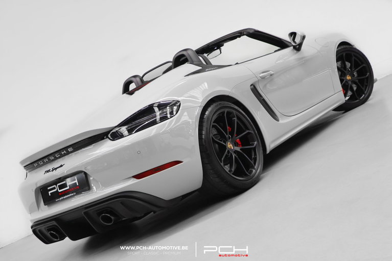 Porsche 718 Spyder