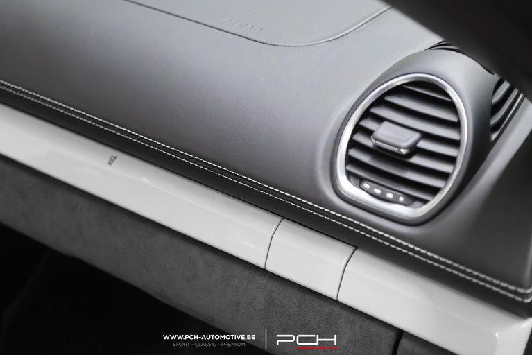 Porsche 718 Spyder