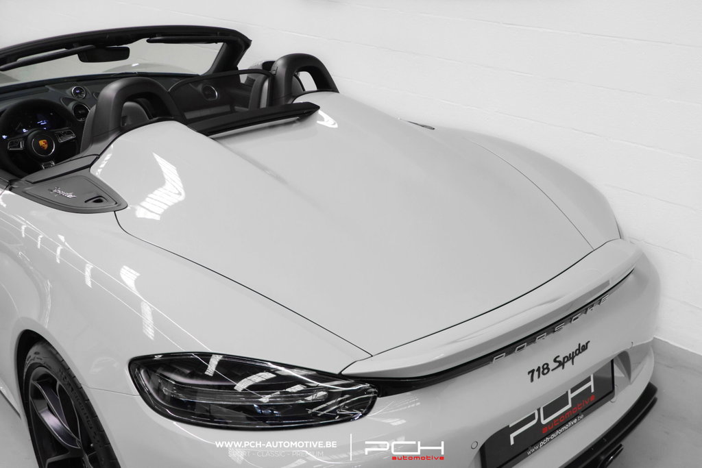 Porsche 718 Spyder