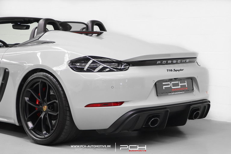 Porsche 718 Spyder