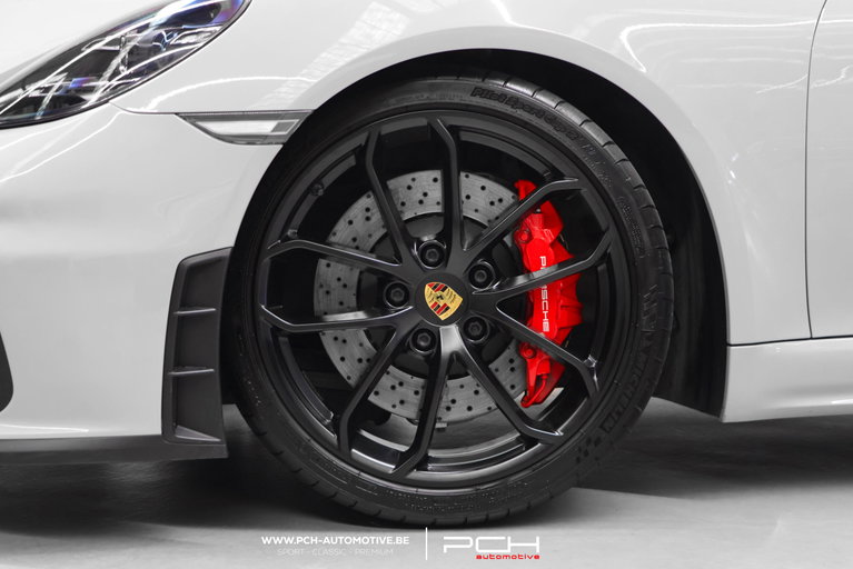 Porsche 718 Spyder