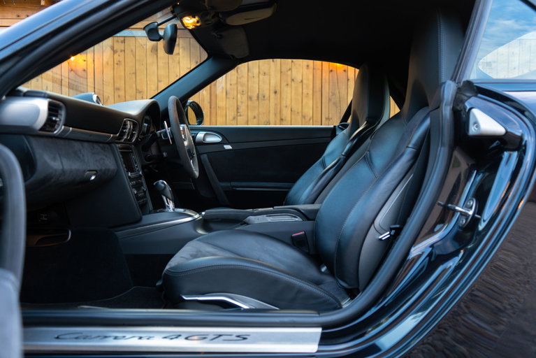 Porsche 997.2 Carrera 4 GTS
