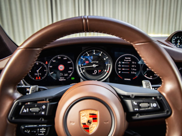Porsche 992 Carrera GTS