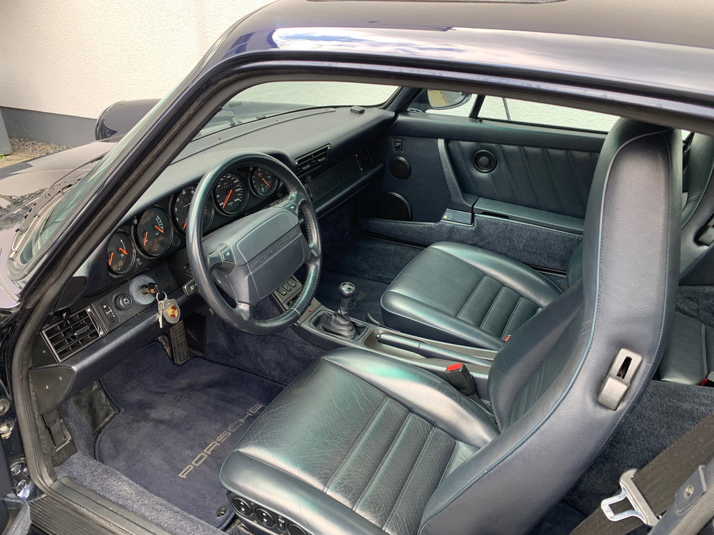 Porsche 964 Carrera 4