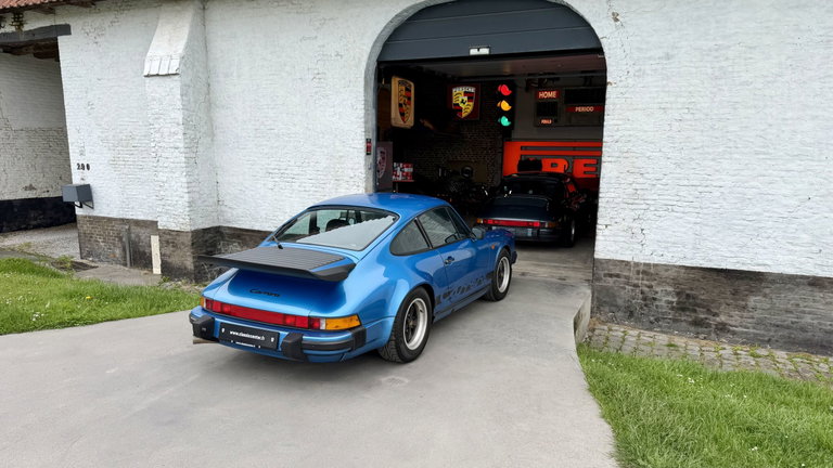 Porsche 911 Carrera 3.2