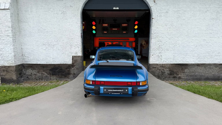 Porsche 911 Carrera 3.2