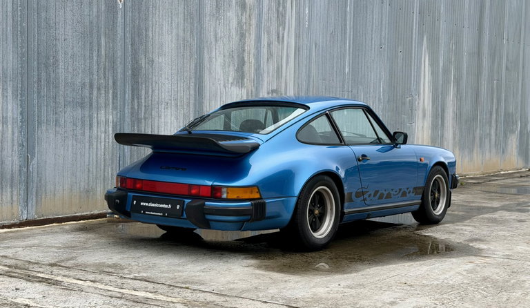 Porsche 911 Carrera 3.2