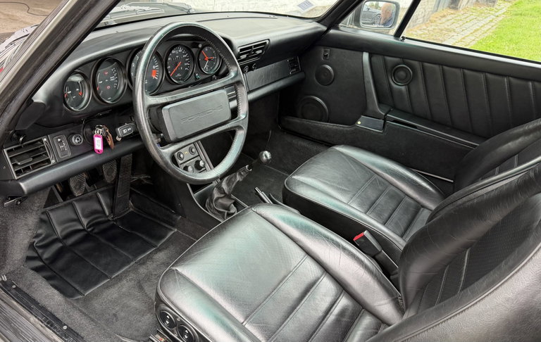 Porsche 911 Carrera 3.2