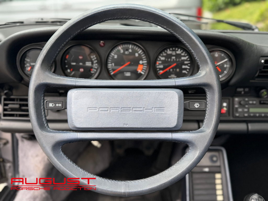 Porsche 911 Carrera 3.2 “25 Jahre 911”