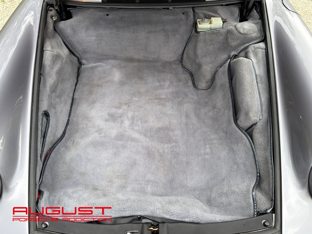 Porsche 911 Carrera 3.2 “25 Jahre 911”