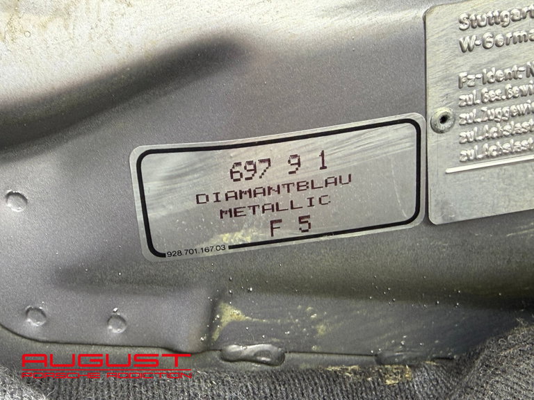 Porsche 911 Carrera 3.2 “25 Jahre 911”