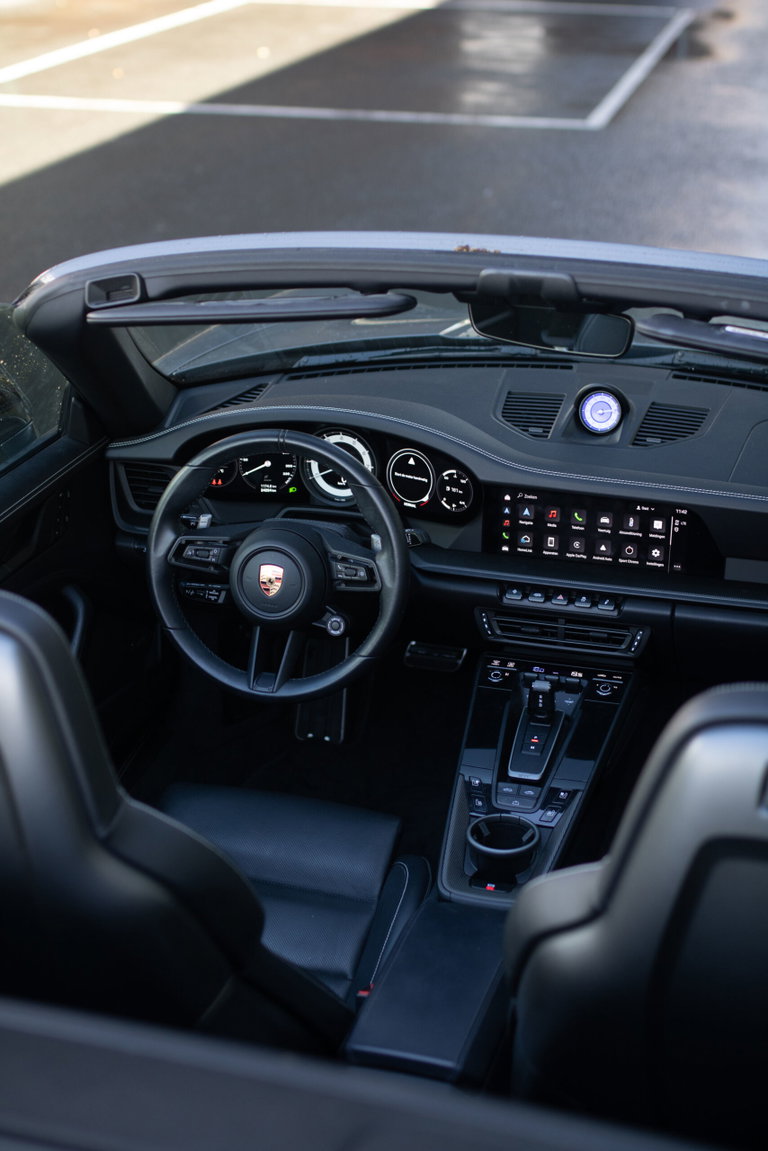 Porsche 992 Carrera 4 GTS