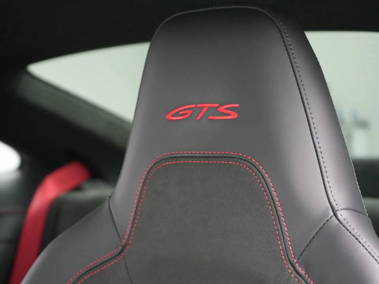 Porsche 992.2 Carrera GTS