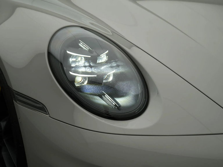 Porsche 992.2 Carrera GTS