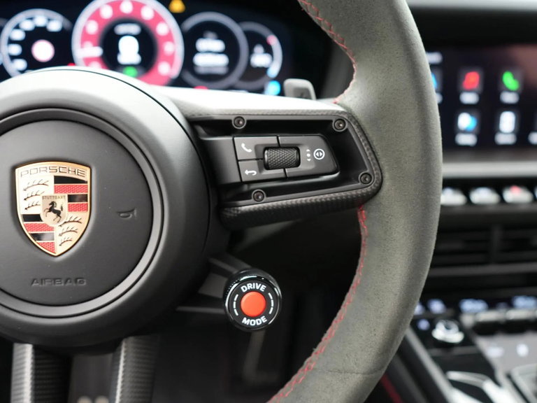 Porsche 992.2 Carrera GTS