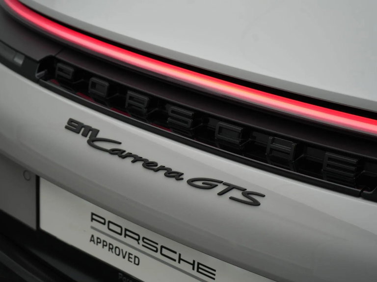 Porsche 992.2 Carrera GTS