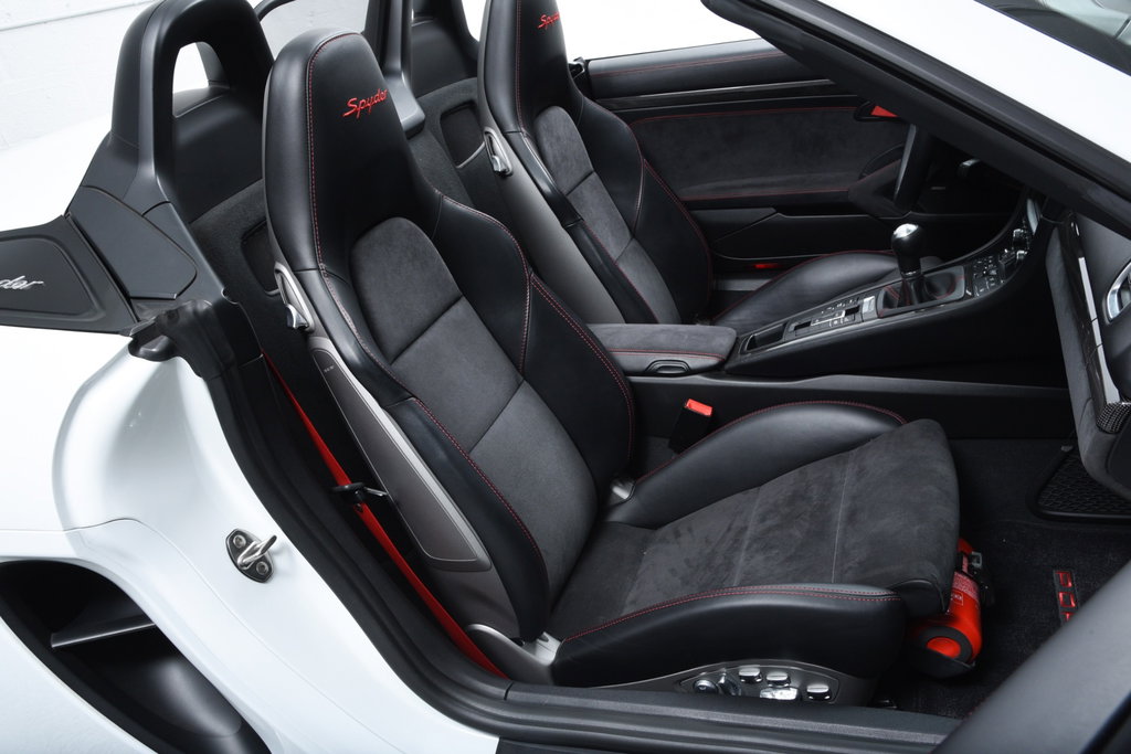 Porsche 981 Boxster Spyder