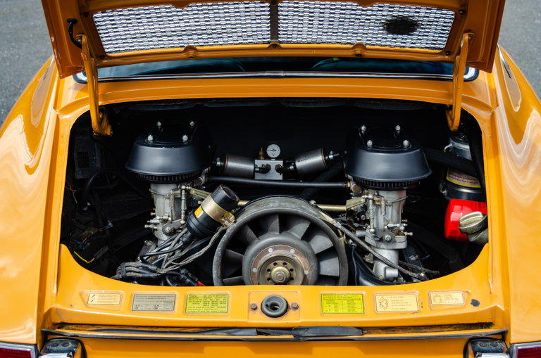 Porsche 911 E
