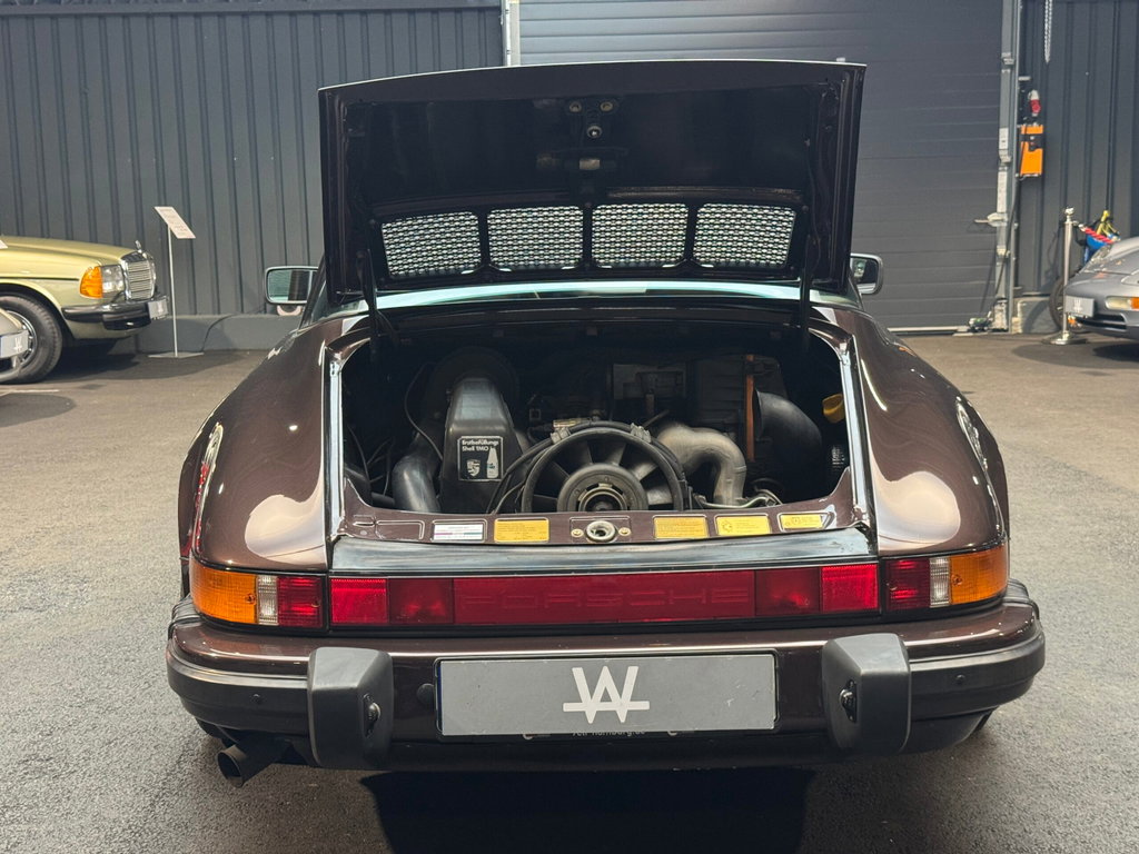 Porsche 911 Carrera 3.2
