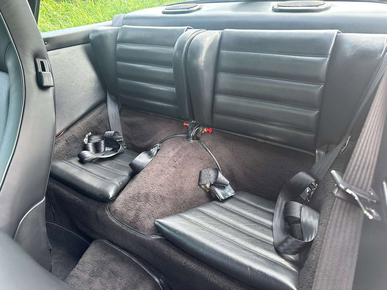 Porsche 911 Carrera 3.2 (US)
