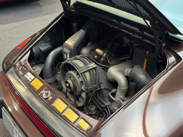 Porsche 911 Carrera 3.2
