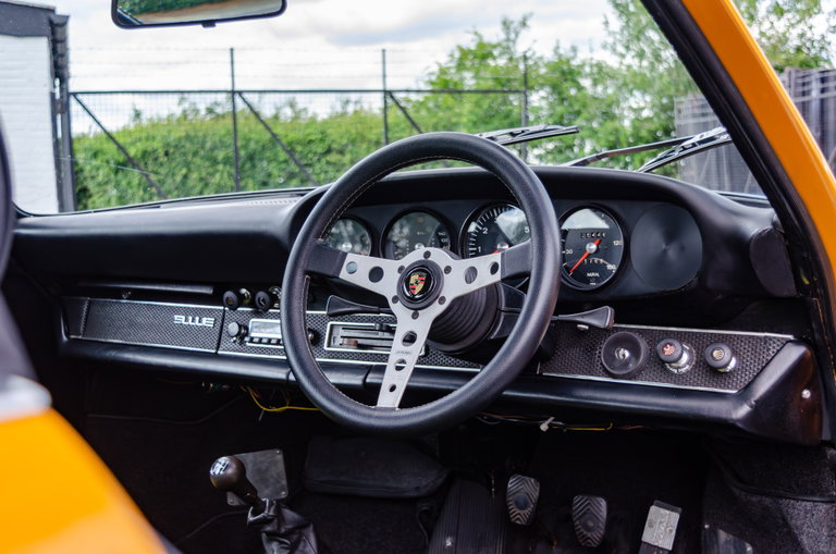 Porsche 911 E