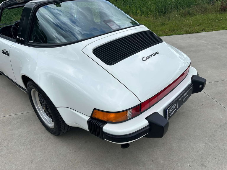 Porsche 911 Carrera 3.2 (US)