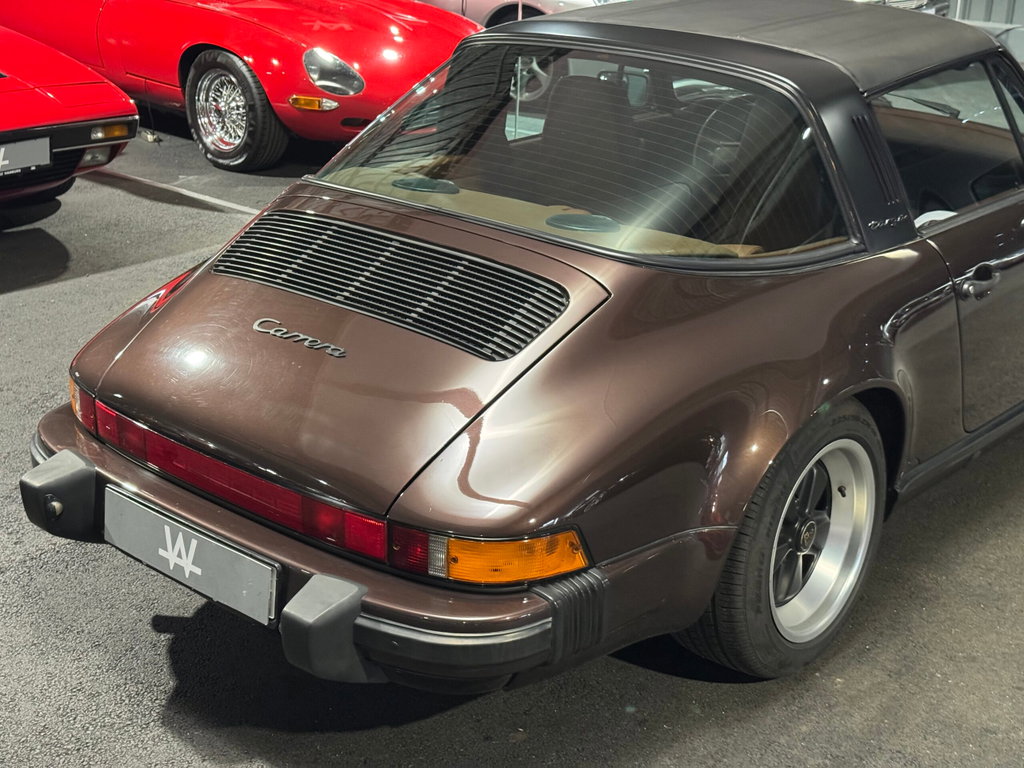 Porsche 911 Carrera 3.2