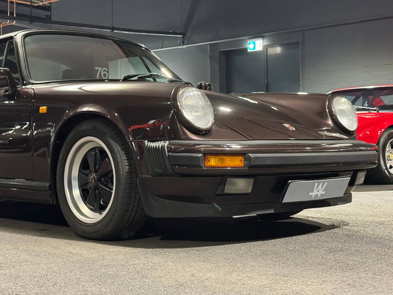 Porsche 911 Carrera 3.2