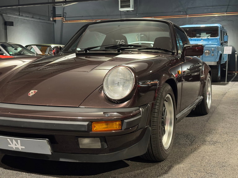 Porsche 911 Carrera 3.2