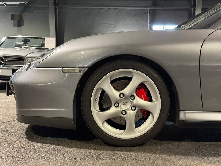 Porsche 996.2 Carrera 4S