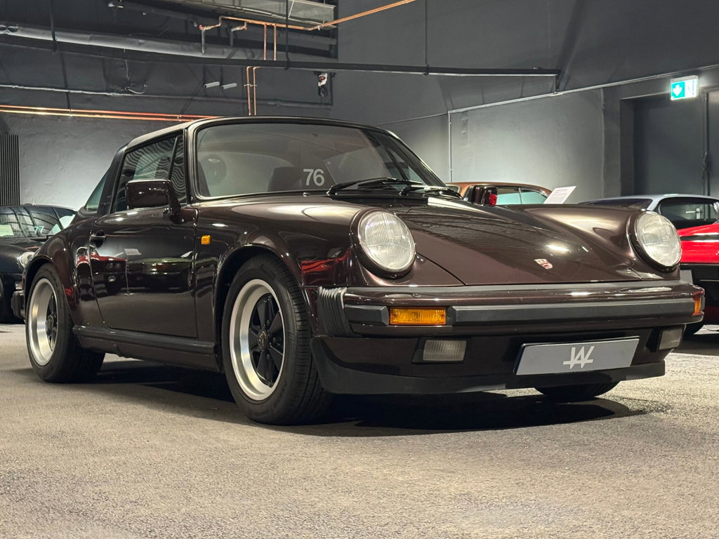 Porsche 911 Carrera 3.2
