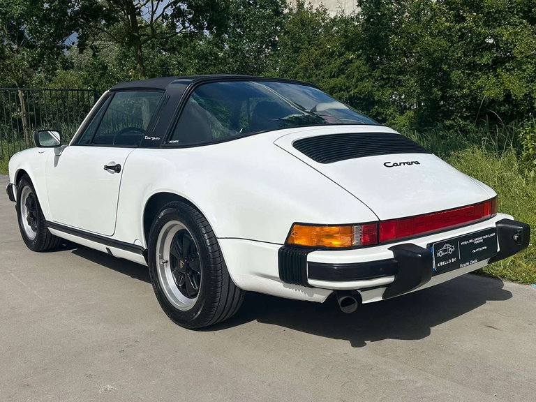 Porsche 911 Carrera 3.2 (US)