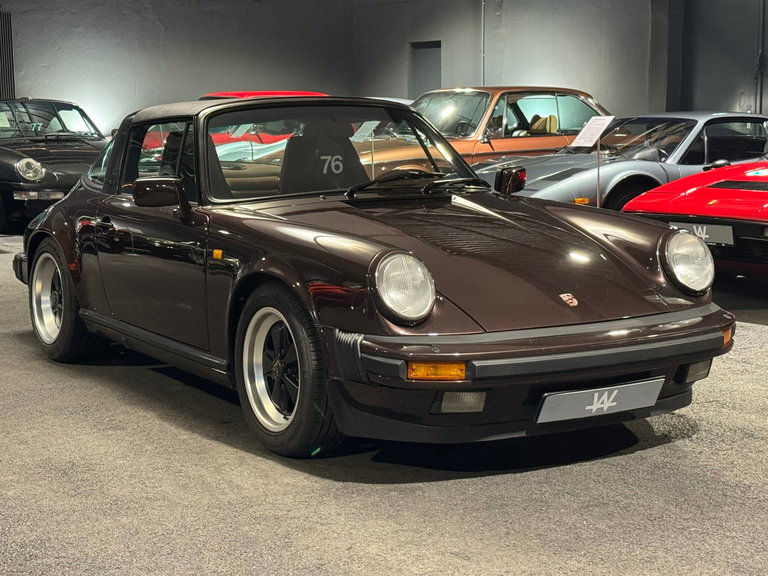 Porsche 911 Carrera 3.2