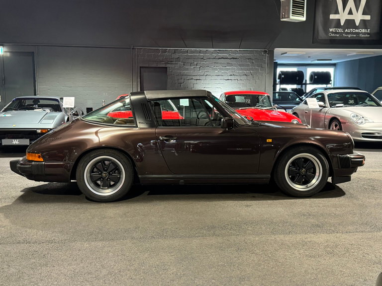 Porsche 911 Carrera 3.2