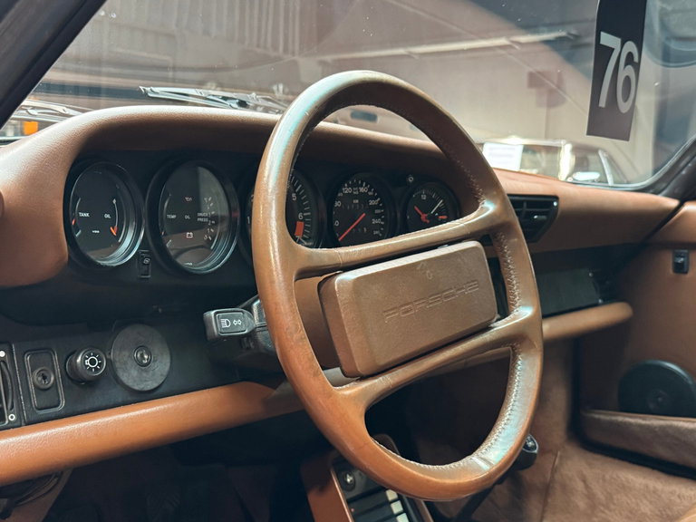 Porsche 911 Carrera 3.2