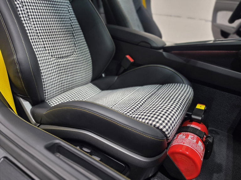 Porsche 992.2 Carrera GTS
